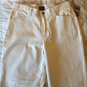 Lee Plain Front Neutral Stretch Twill Pants